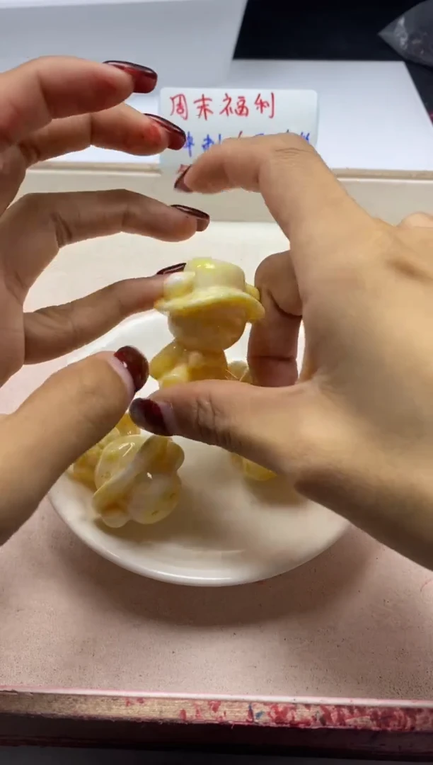 【闪购商品】蜜蜡颈饰未镶嵌w2443蜜蜡*帽子熊二代*1个