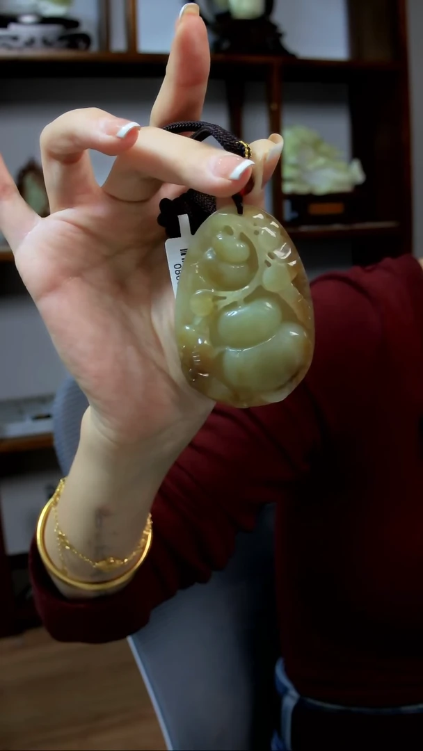 颈饰未镶嵌和田玉柿柿如意