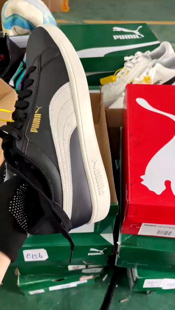 彪马时尚运动休闲鞋42M  ZZ23