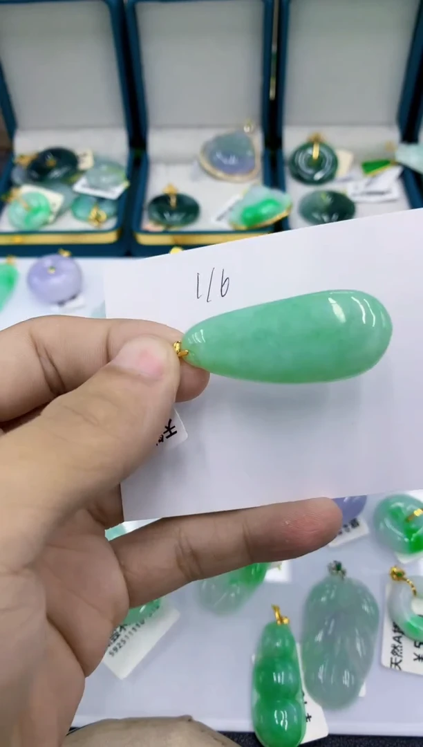 颈饰未镶嵌翡翠11111111