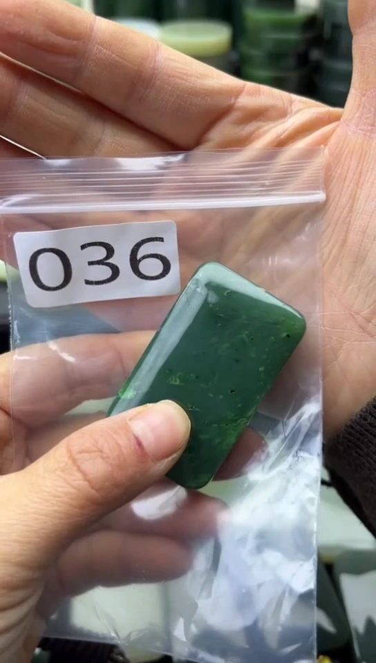 未镶嵌和田玉珠宝半成品牌子