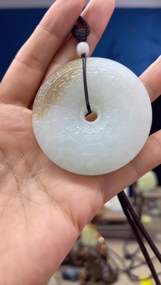 和田玉未镶嵌颈饰1