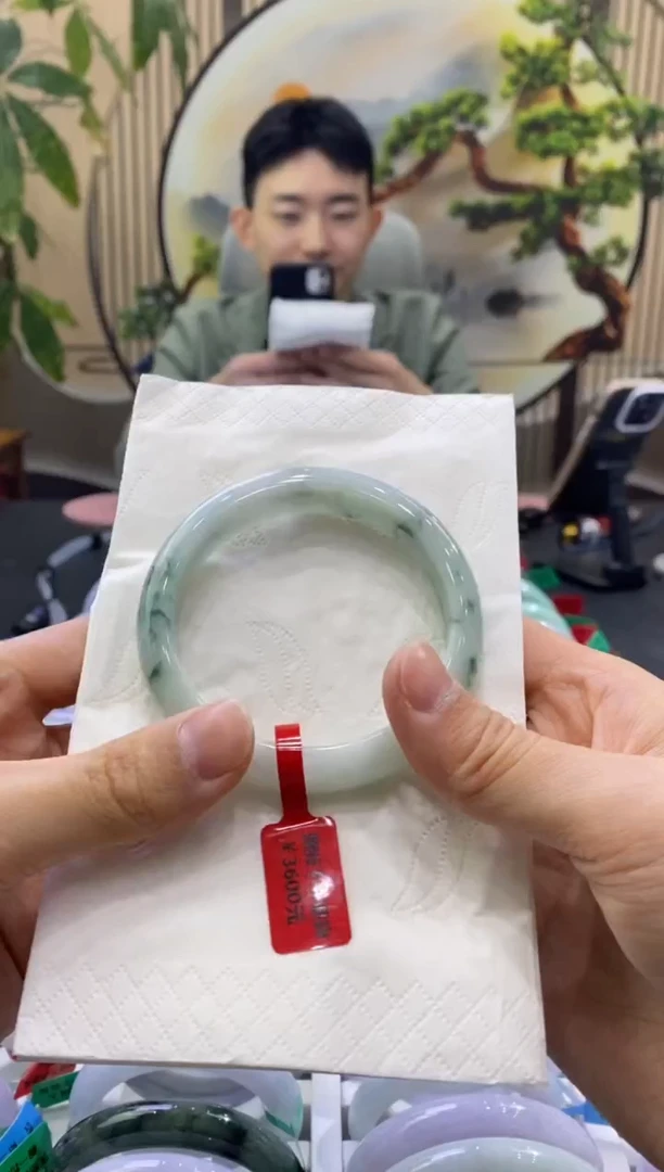 未镶嵌手镯翡翠9470