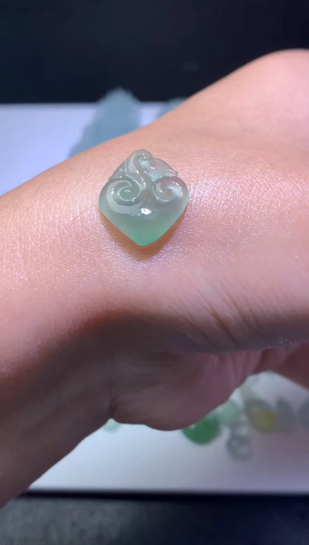 未镶嵌定制翡翠毛货