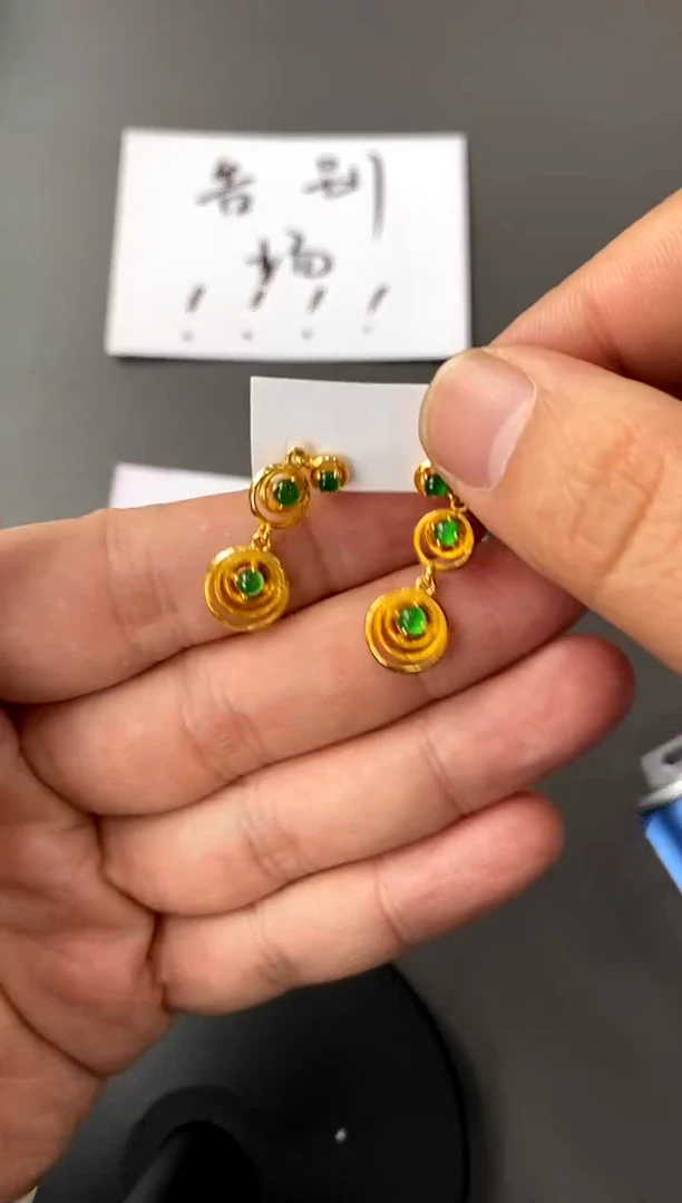 【闪购商品】翡翠耳饰银S925镀金镶嵌买断价