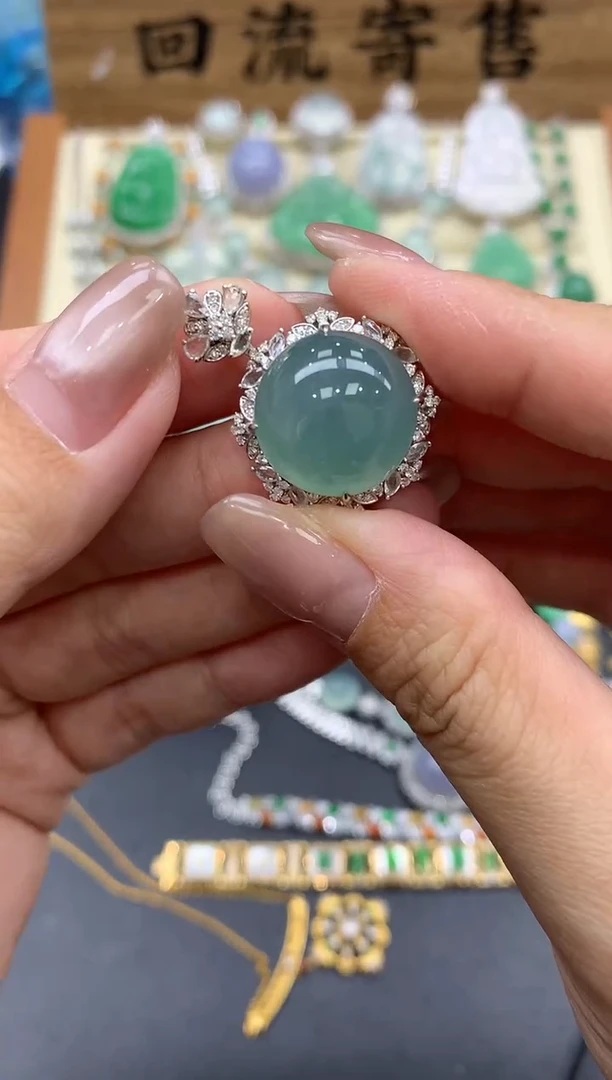 【闪购商品】翡翠颈饰18K金镶嵌490-中国好珍宝