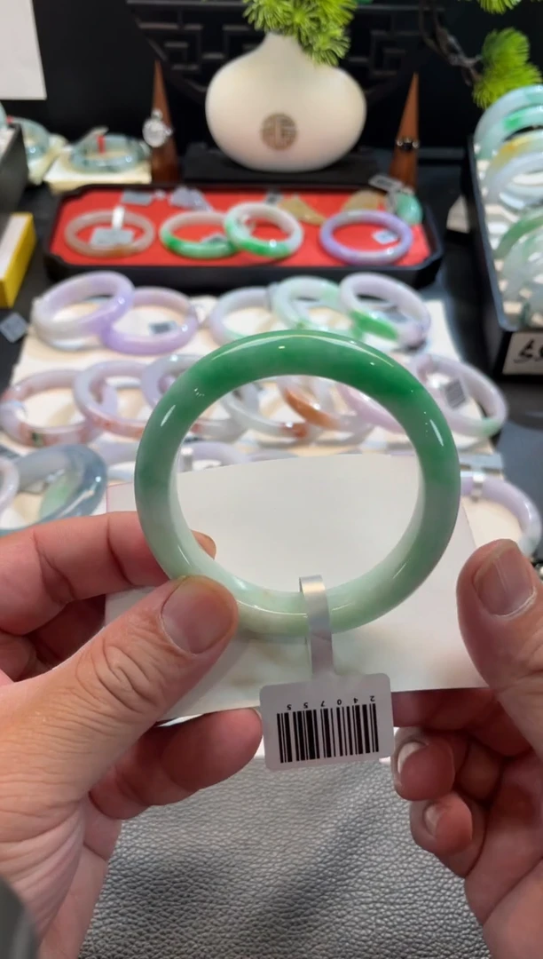 未镶嵌手镯翡翠133号链接 55正圈