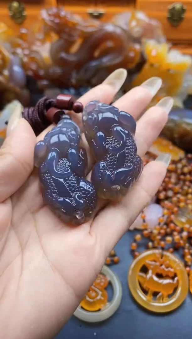 玛瑙/玉髓挂件未镶嵌用****4ll