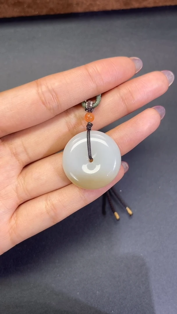 颈饰未镶嵌和田玉707089#和田玉且末糖白平安扣吊坠多人