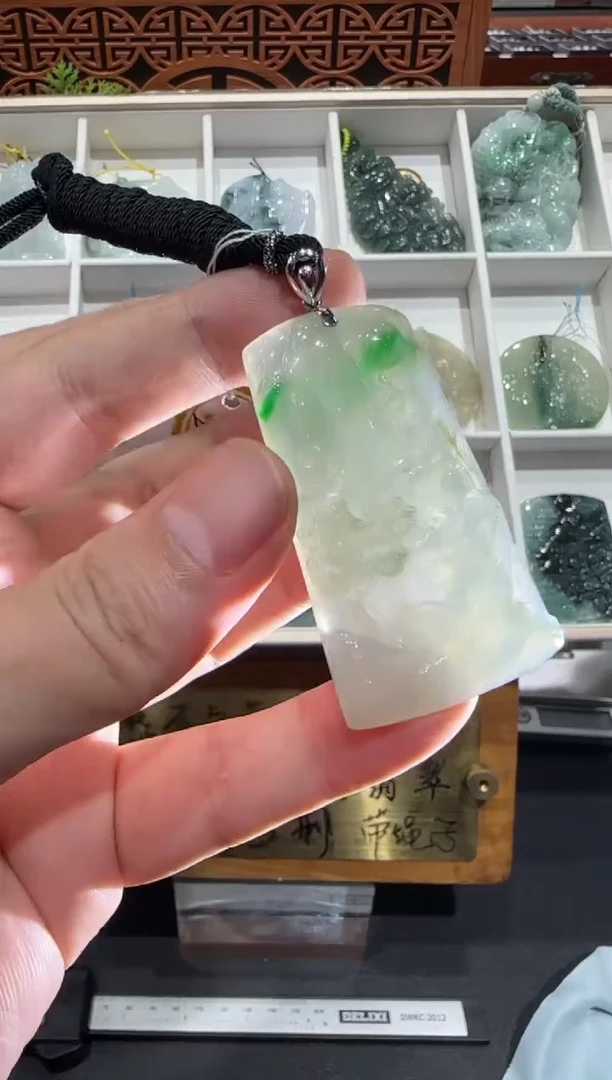未镶嵌挂件翡翠A货翡翠多样性孤品