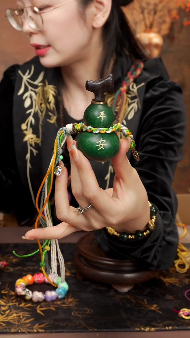 126 --大漆开口小葫芦----68