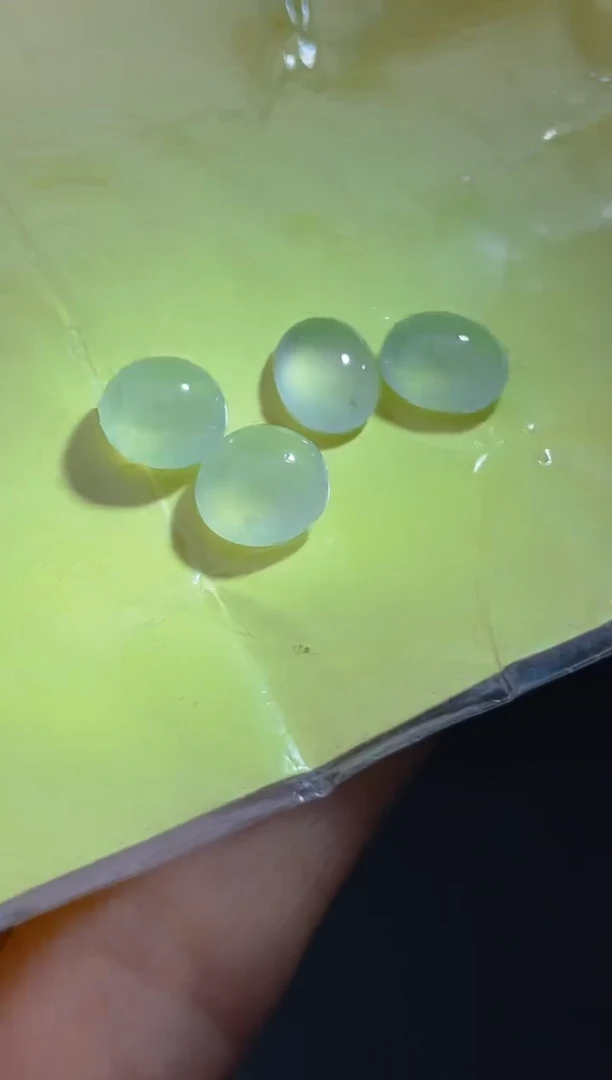未镶嵌定制翡翠天然翡翠蛋面33