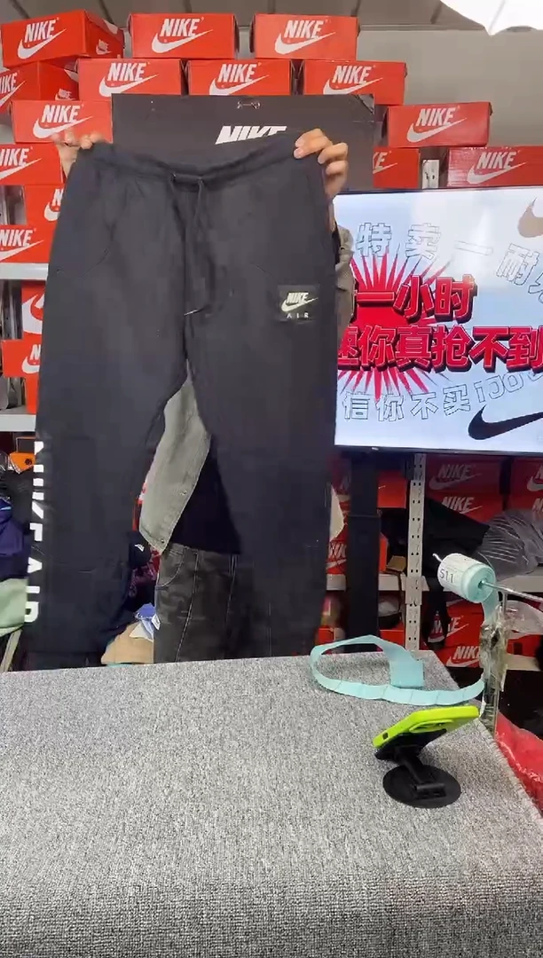 498编码 NIKE/耐克 直播间过款为准 尺码180XL