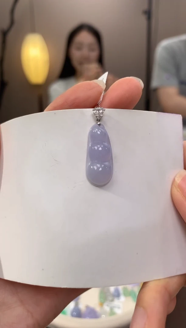 翡翠18K金镶嵌颈饰天然缅甸a货翡翠