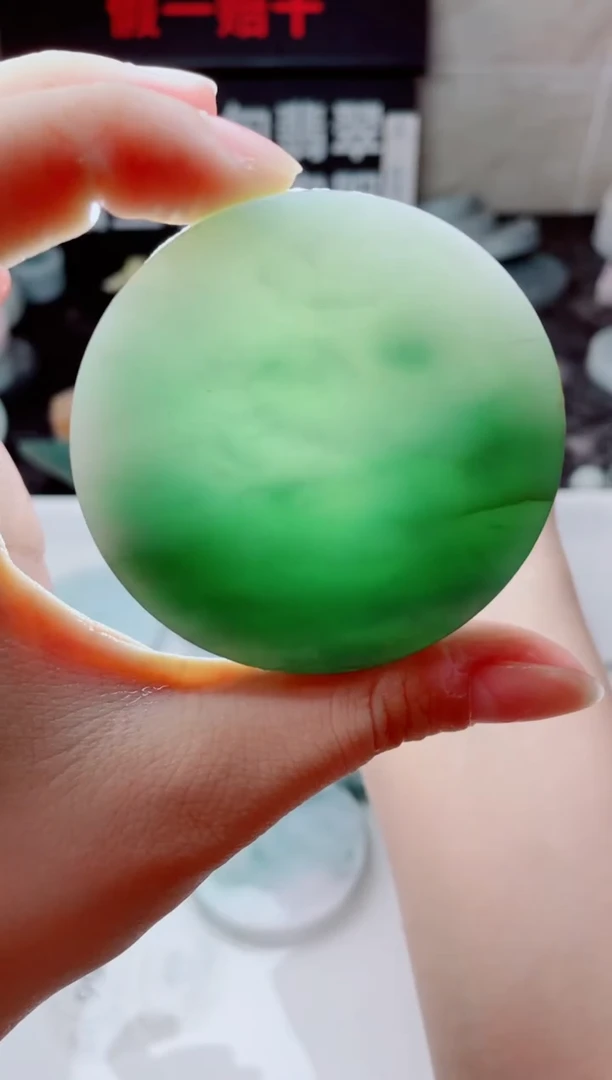 翡翠未镶嵌颈饰4963....