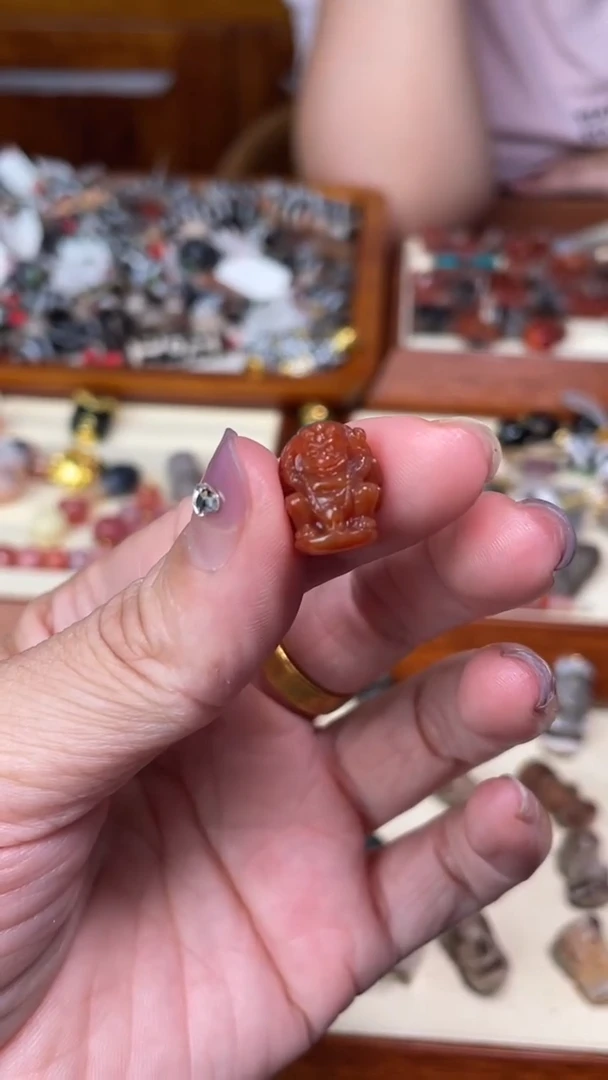 玛瑙/玉髓颈饰未镶嵌185精工金翅大鹏鸟