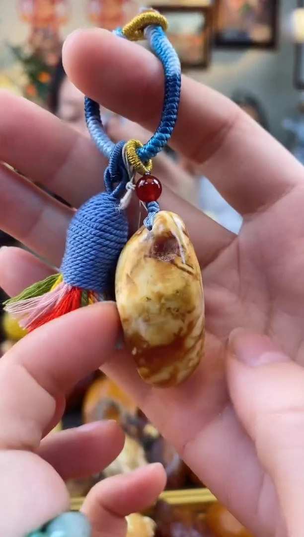 【闪购商品】琥珀颈饰未镶嵌吊坠