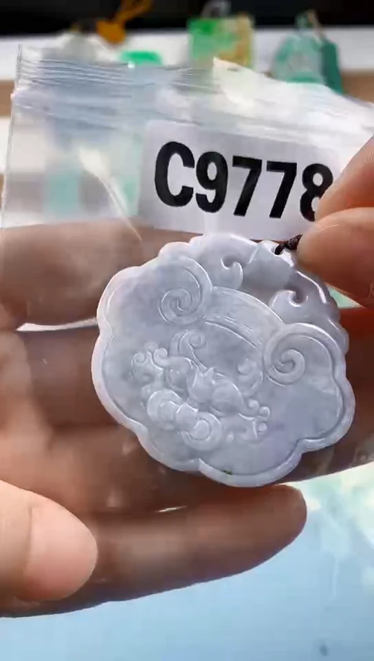 翡翠未镶嵌颈饰天然翡翠吊坠挂件