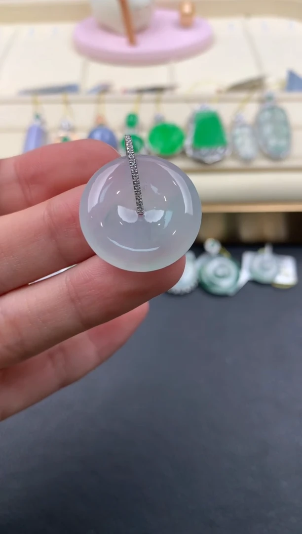 【闪购商品】翡翠颈饰18K金镶嵌Q232      