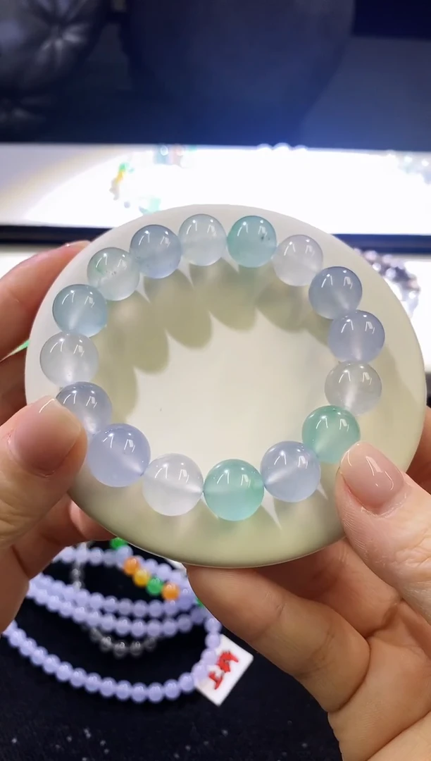 未镶嵌挂件翡翠福利款手串