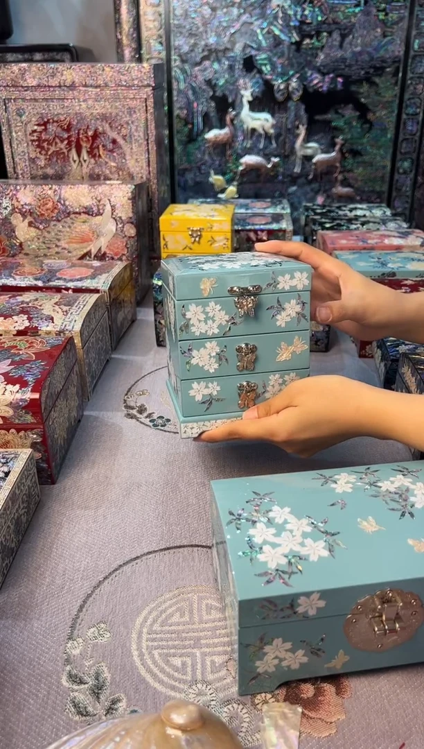 满贝底·弘贝雅螺钿漆器文化馆