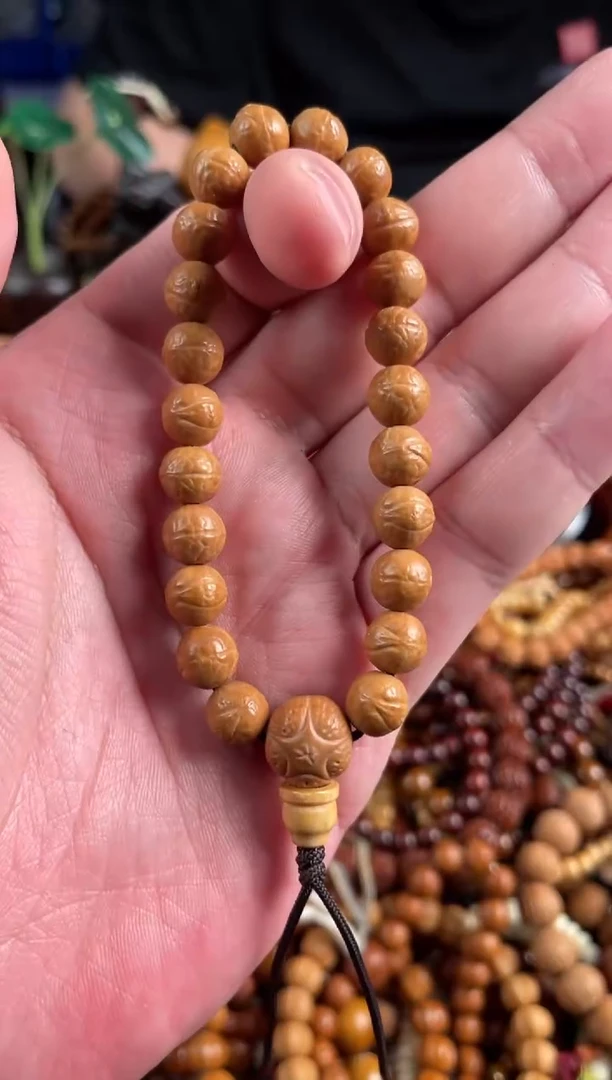 猴头核桃吊坠王胖子文玩工作室雕刻凤眼