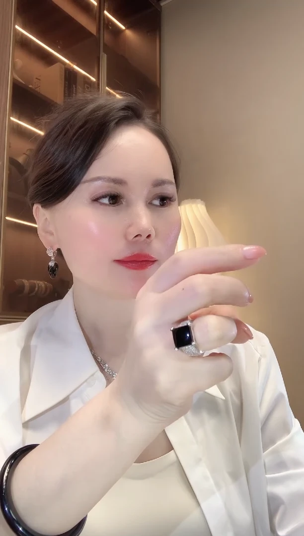 【闪购商品】翡翠戒指18K金镶嵌C88 翡翠