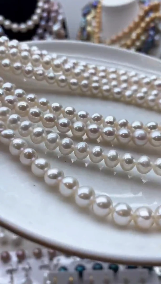 【闪购商品】淡水珍珠颈饰钛钢22