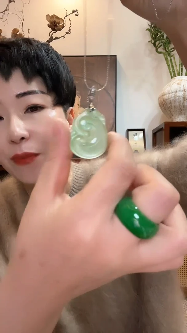 吊坠(赠链)未镶嵌翡翠339