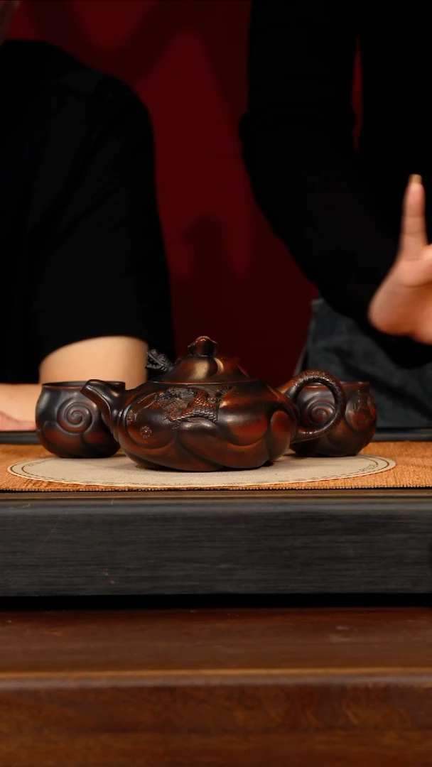 茶壶紫砂宜兴紫砂BYM 红木烧 鱼化龙