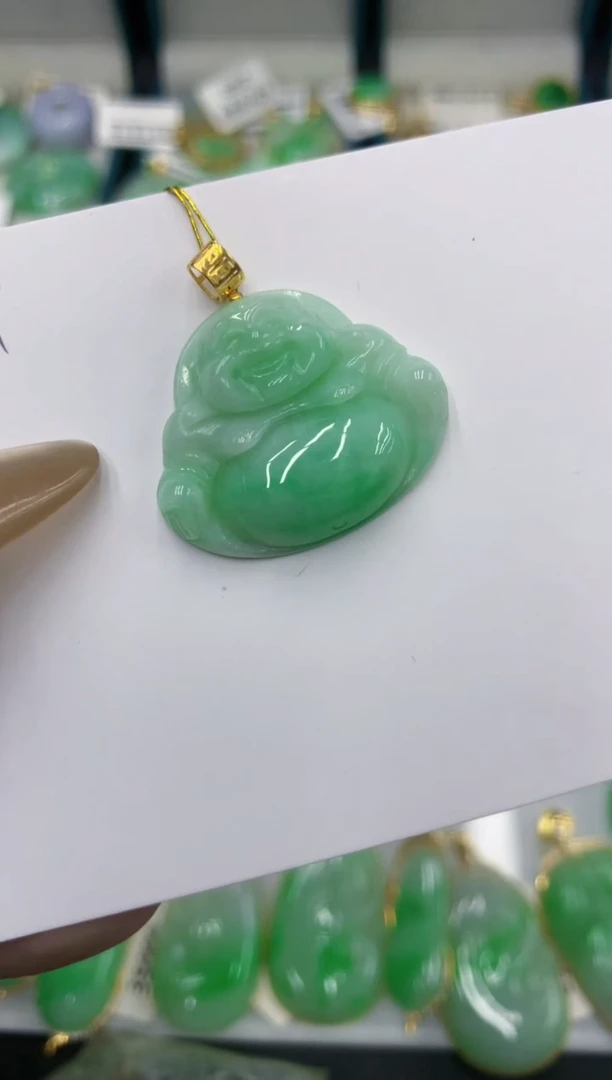 颈饰18K金镶嵌翡翠11111