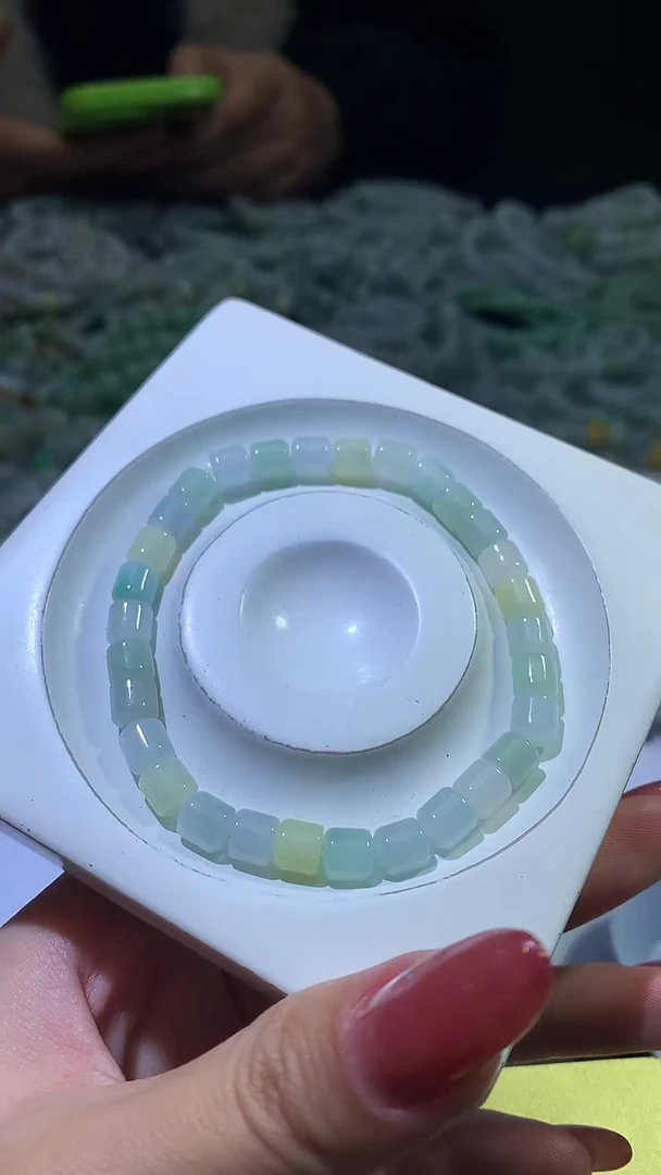 颈饰未镶嵌翡翠ZX018866