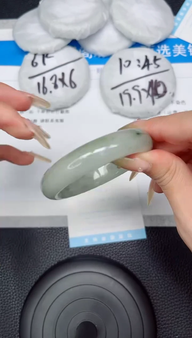 石英质玉手镯未镶嵌352-52.2