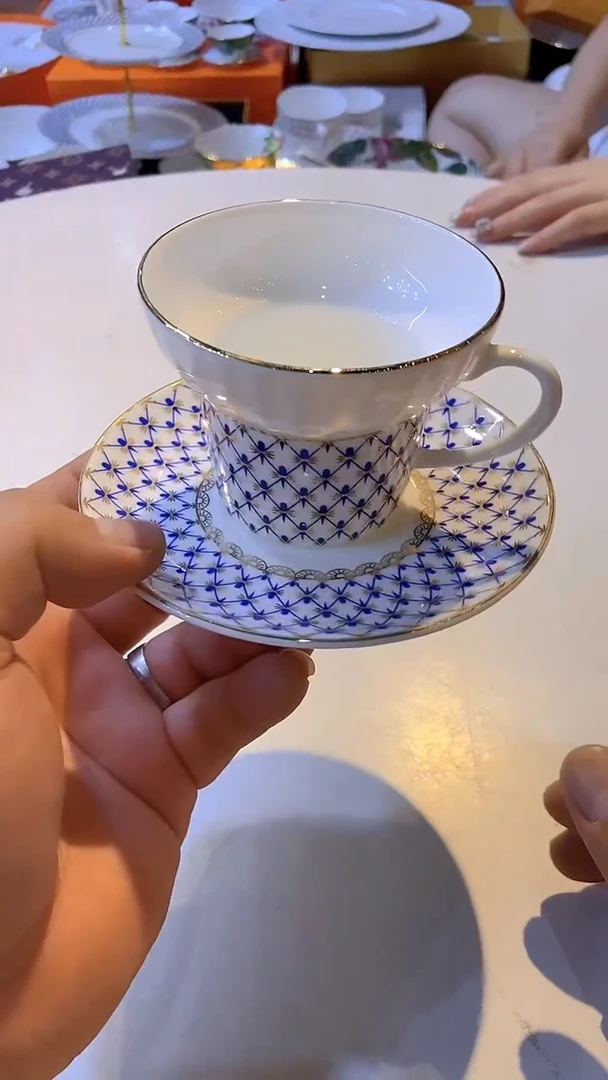 杯鸿辉家品牌瓷器，京东包邮！