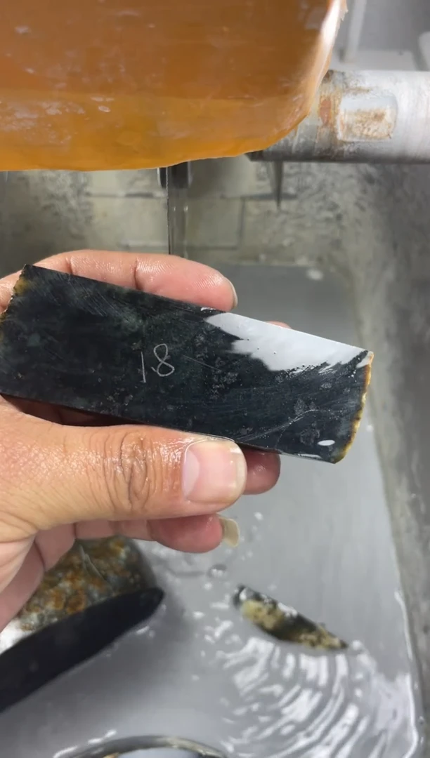 未镶嵌摆件石英岩玉222