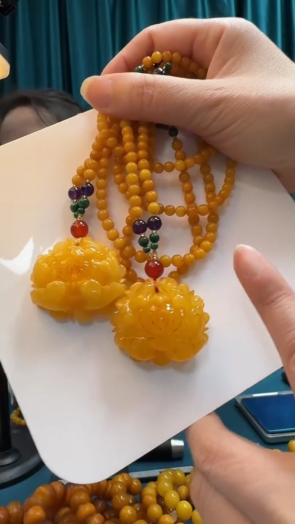 未镶嵌吊坠(赠链)琥珀蜜蜡牡丹花套装（多样性只发其一）