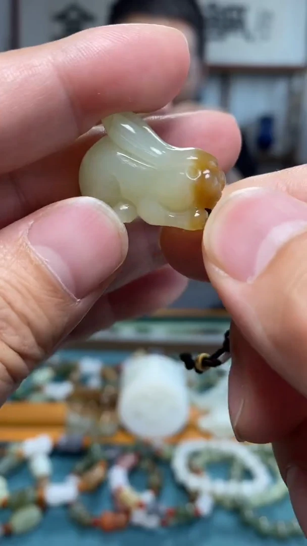 颈饰未镶嵌和田玉40