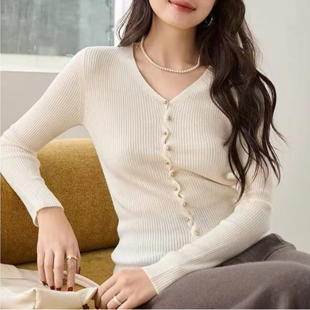 24年早秋新款时尚百搭V领套头针织衫ZZ001(24S037)白色