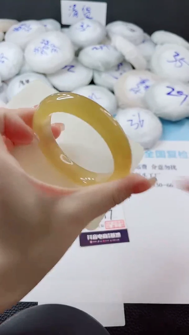 未镶嵌手镯石英质玉多样性发货V257