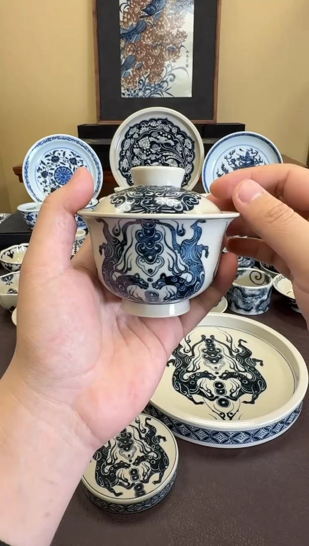 二号釉金钱豹纹盖碗