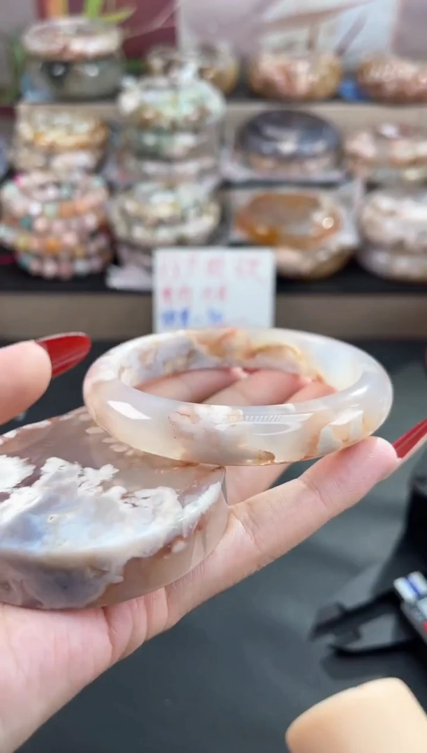 未镶嵌手镯石英质玉61