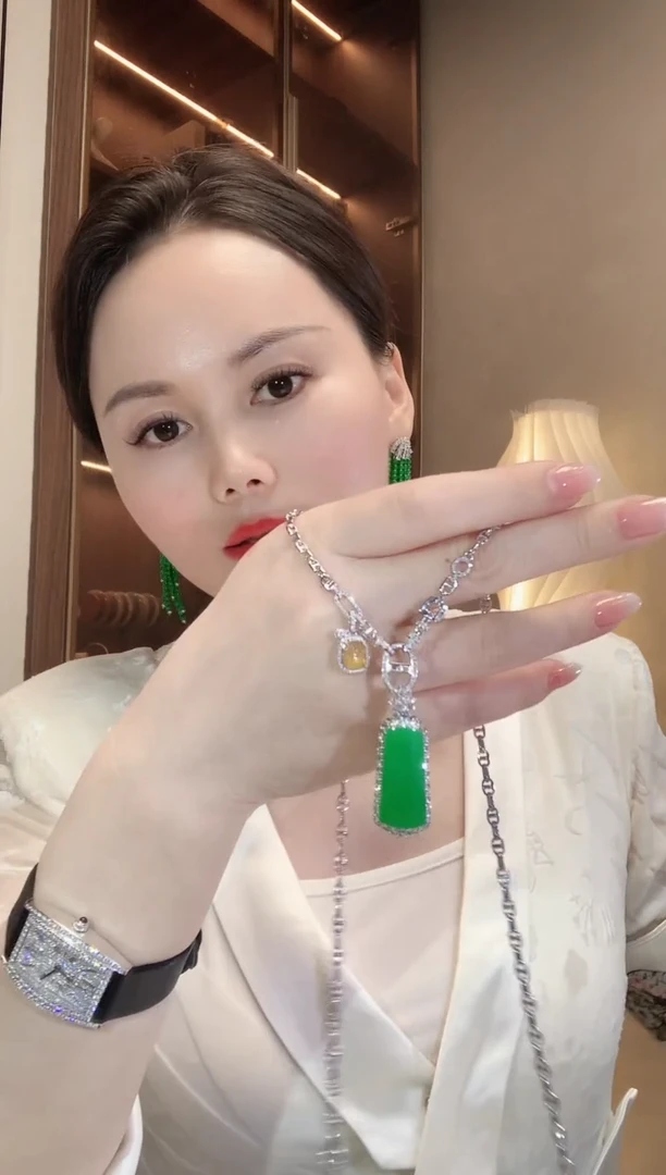 翡翠18K金镶嵌吊坠(不含链)C39 无事牌吊坠