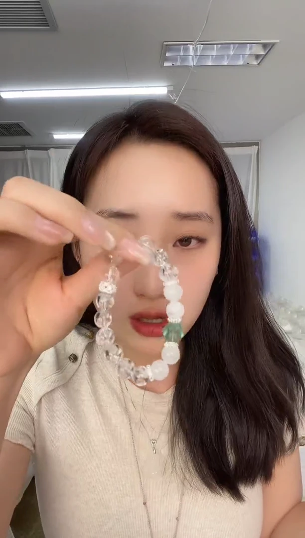 水晶手链未镶嵌天然珠宝多样性发其一
