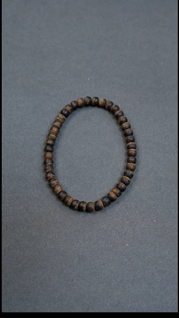 沉香手串5.5mm文莱黑棋沉水3.38g