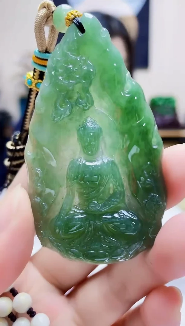 未镶嵌定制翡翠吊坠93