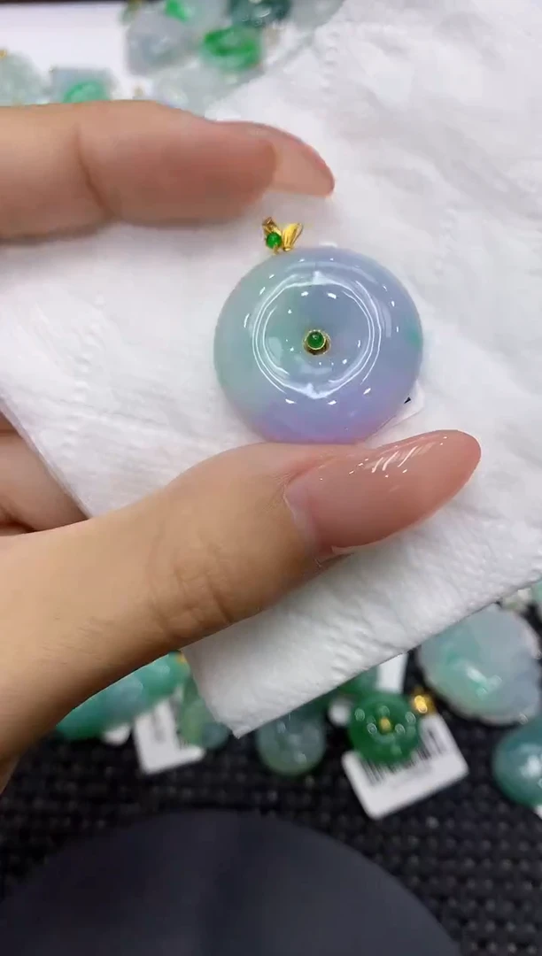 颈饰18K金镶嵌翡翠11111111