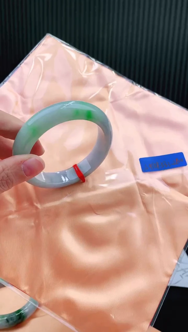 未镶嵌手镯翡翠53