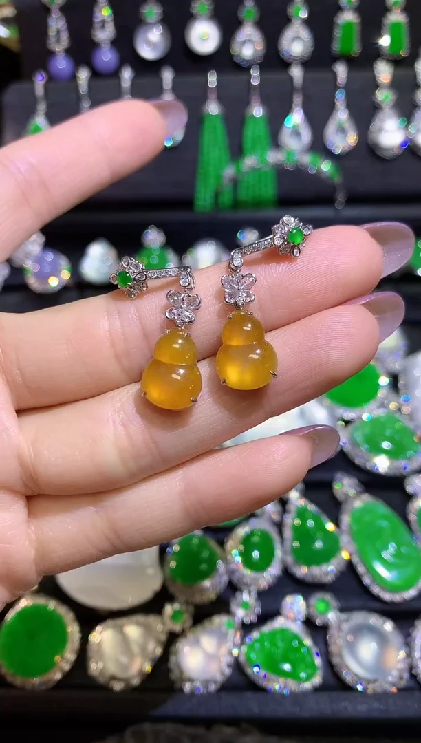 翡翠18K金镶嵌耳饰高冰黄翡葫芦吊坠