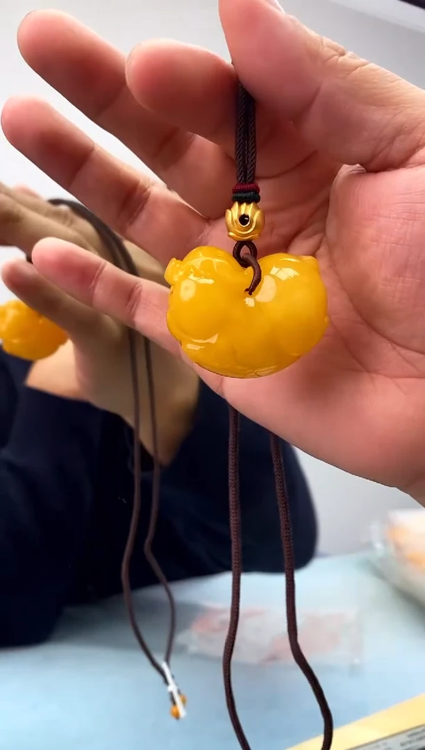 琥珀未镶嵌珠宝奇石假一罚十，多样性发一件015