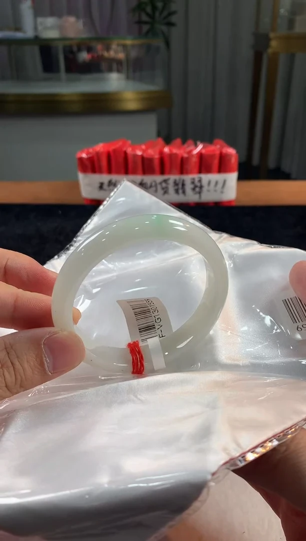 未镶嵌定制翡翠5073毛货不退不换 58-59圈